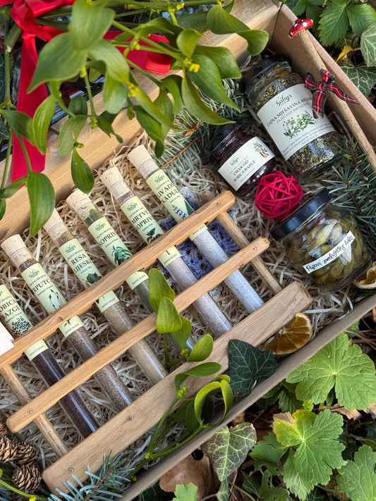 Wild Edibles & Herbs Gift Box *Limited Edition*